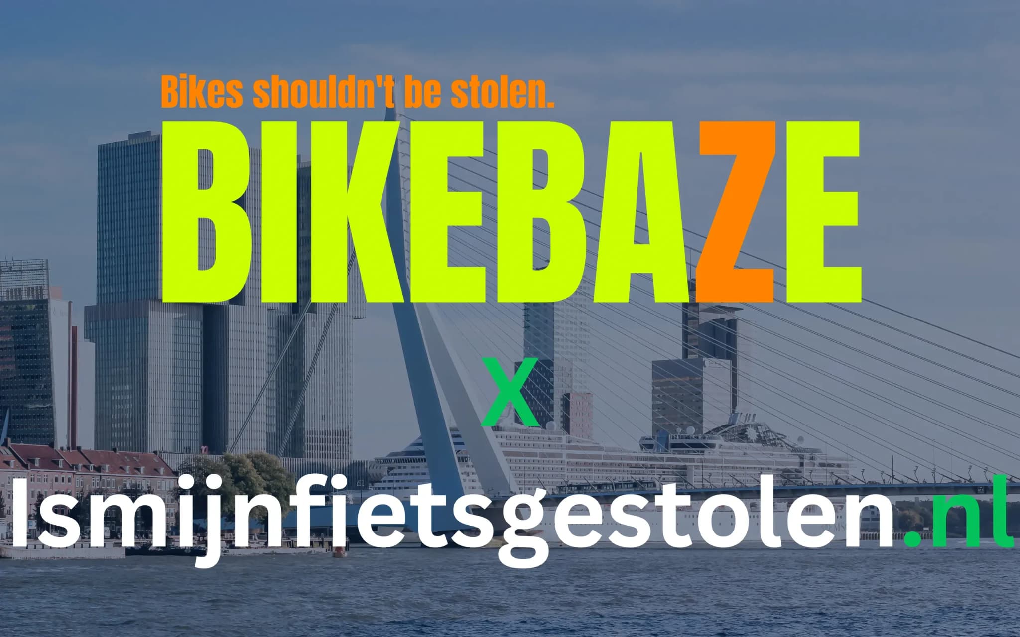 BIKEBAZE x ismijnfietsgestolen.nl campagnebeeld met de Erasmusbrug en skyline van Rotterdam.